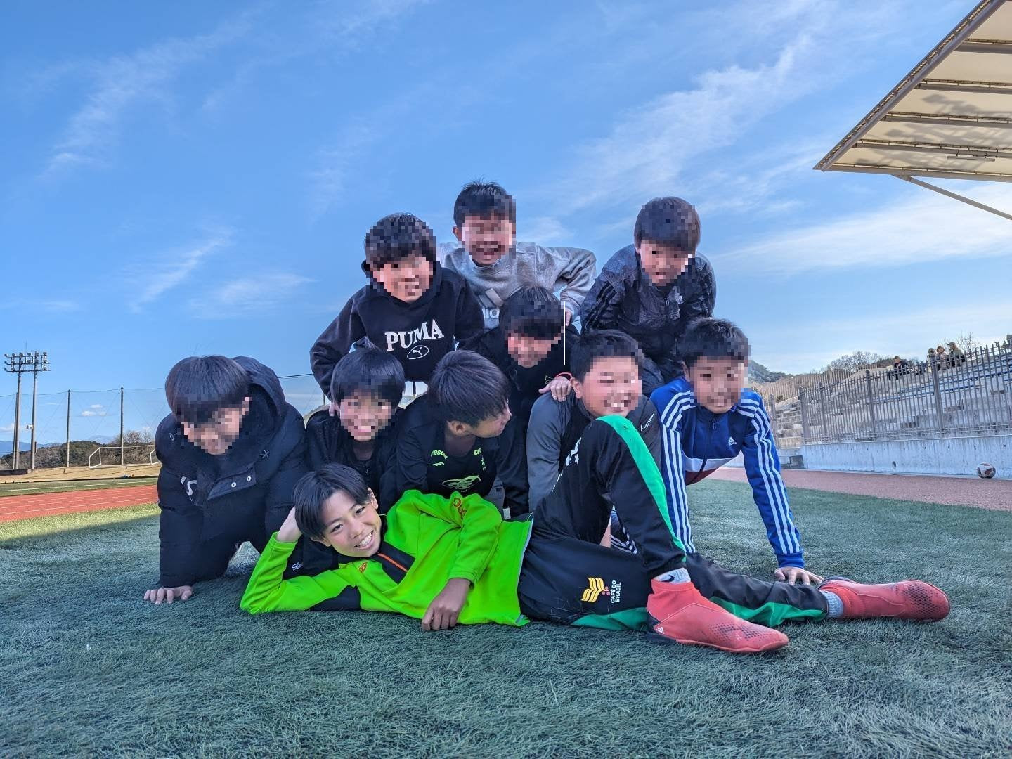 U12